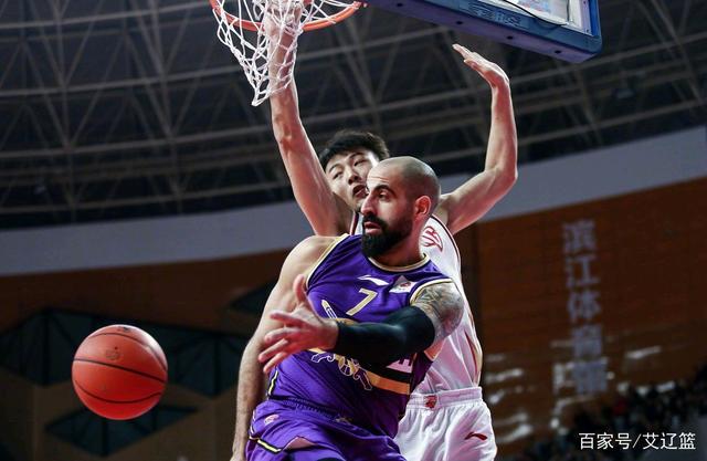 义马市第五小学:传承红色基因唱响爱国歌曲“星空·综合体育”(图1) 星空综合