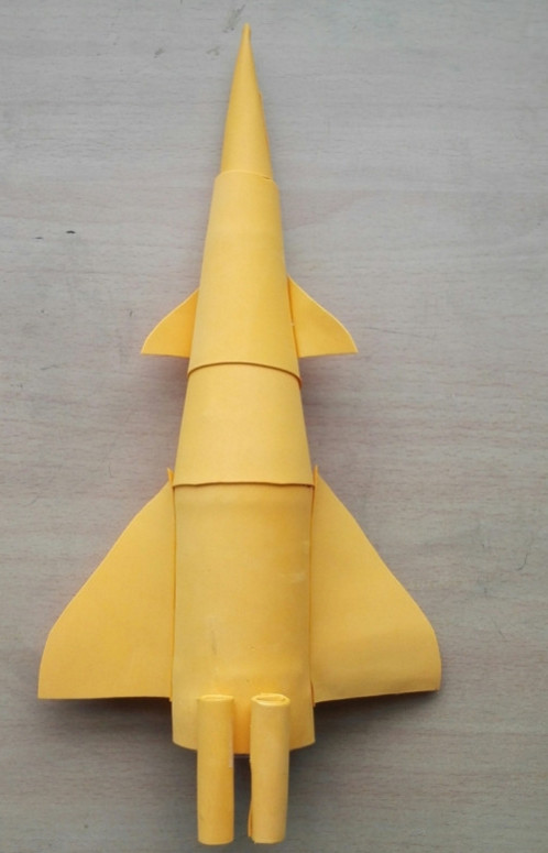 “星空·综合体育”《银翼杀手2049》内地提档至10月27日 时隔35年的科幻大作讲什么?(图2) 星空·综合体育